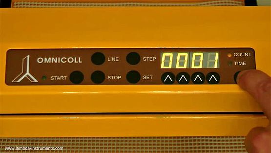 Am Autosampler OMNICOLL leuchtet die Diode COUNT nach Auswahl des COUNT Modus mit der Taste COUNT/TIME.